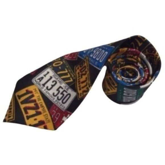 A. Rogers novelty tie “ license plates “ Themed Men’s Tie - Picture 3 of 6
